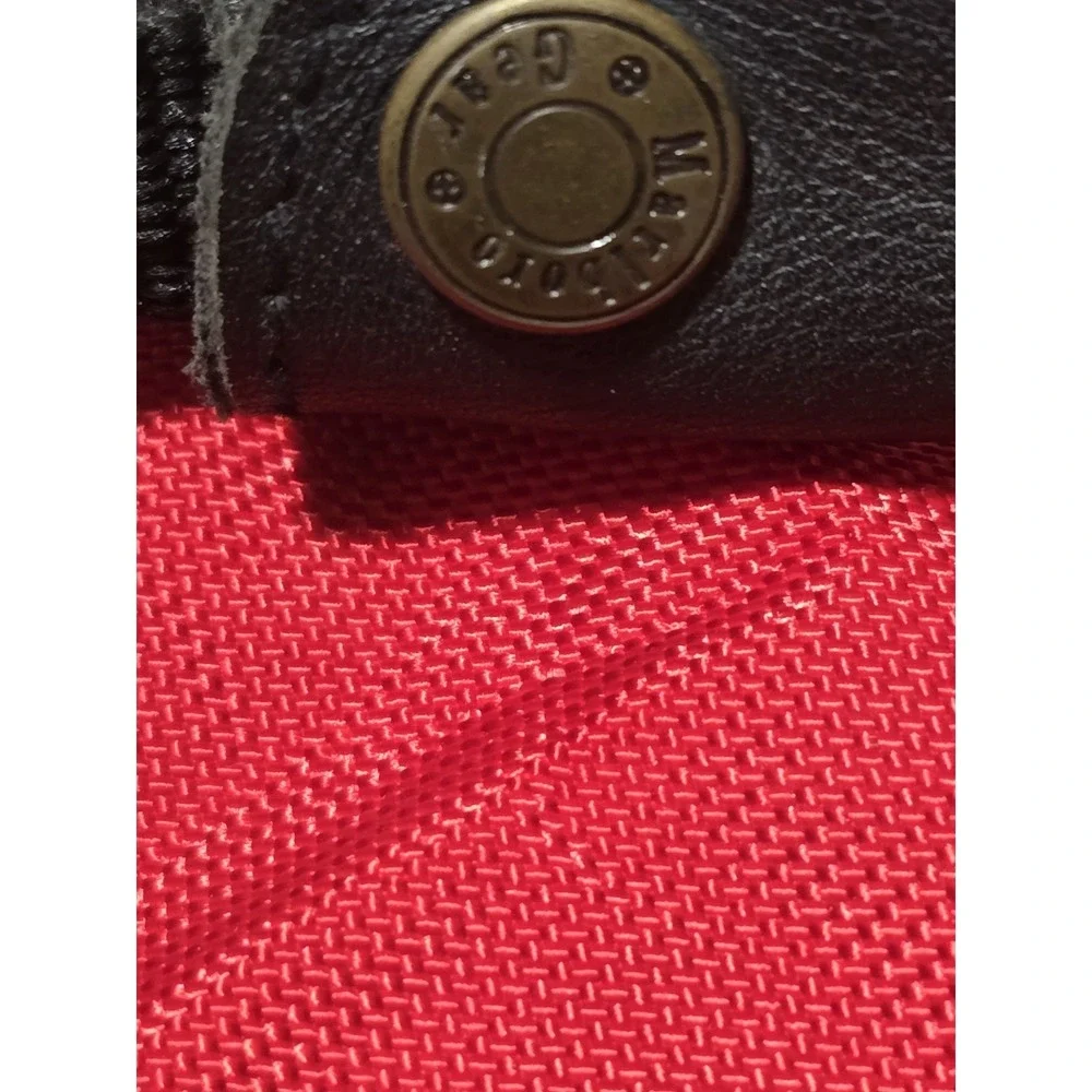 Vintage Marlboro Unlimited XL Rolling Duffle‎ Bag 36